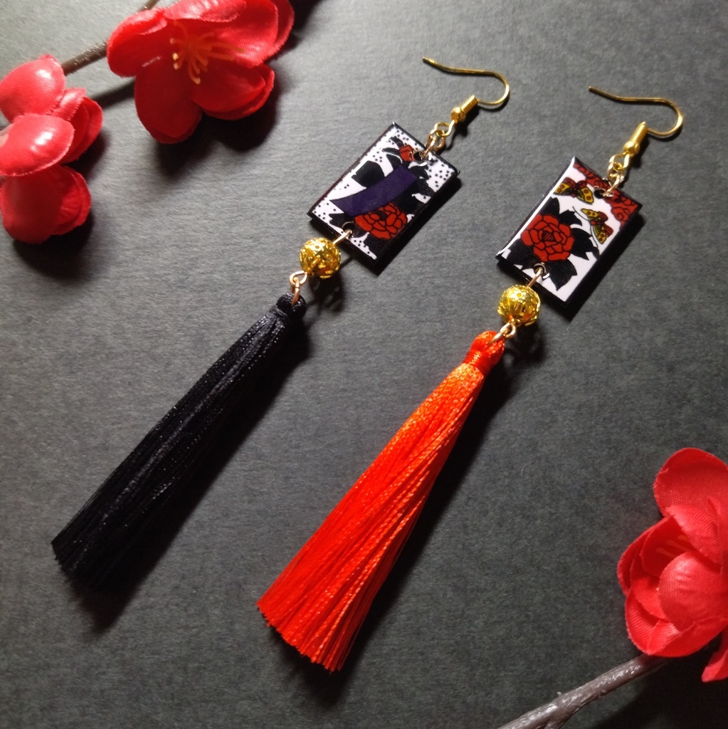 【和風】花札&タッセルピアス(イヤリング)(牡丹に蝶)(赤黒)【成人式】【卒業式】【和ロリ】【和ゴス】