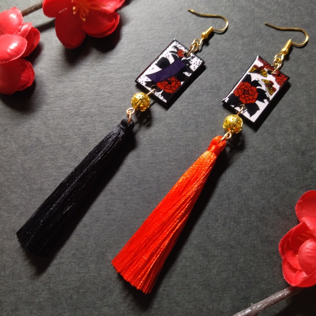 【和風】花札&タッセルピアス(イヤリング)(牡丹に蝶)(赤黒)【成人式】【卒業式】【和ロリ】【和ゴス】