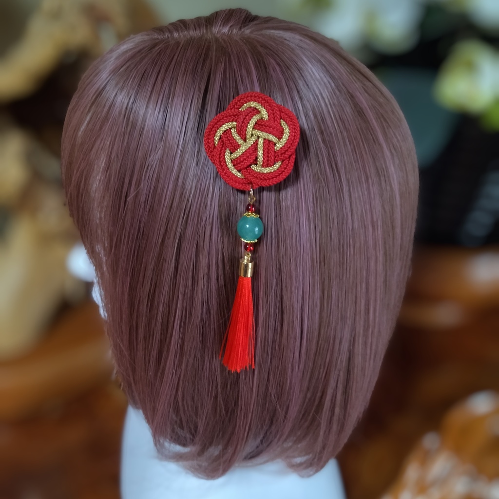 梅結びのヘアクリップ【和風】【着物】【袴】【成人式】【卒業式】【和ロリ】【和ゴス】【髪飾り】