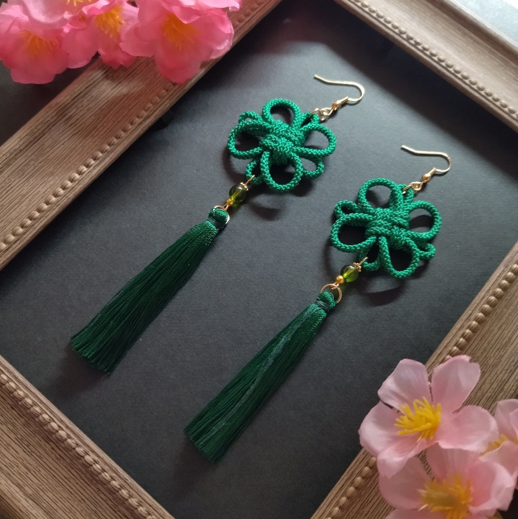 【和風】【太】吉祥結びとタッセルのピアス(イヤリング)(緑)【チャイナ】【中華風】【卒業式】【成人式】