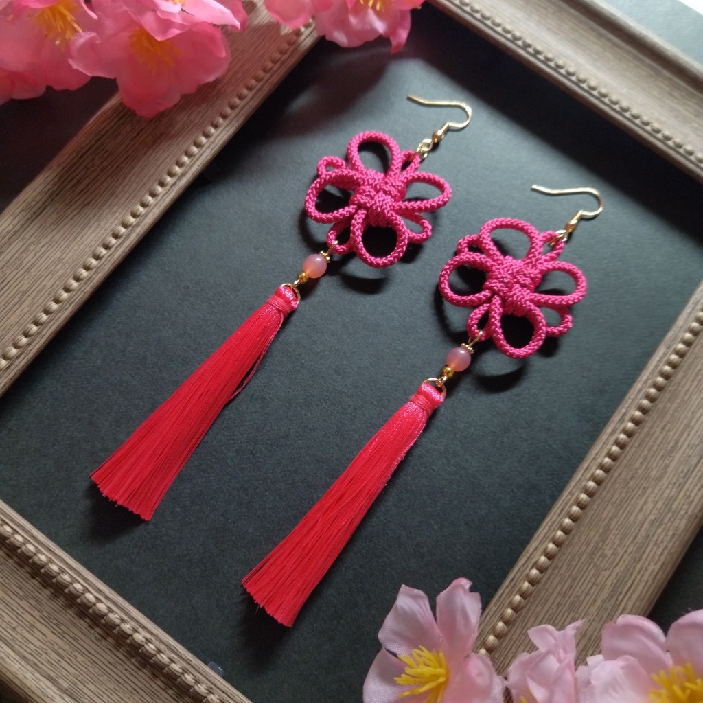 【和風】【太】吉祥結びとタッセルのピアス(イヤリング)(ピンク)【チャイナ】【中華風】【和ゴス】【和ロリ】