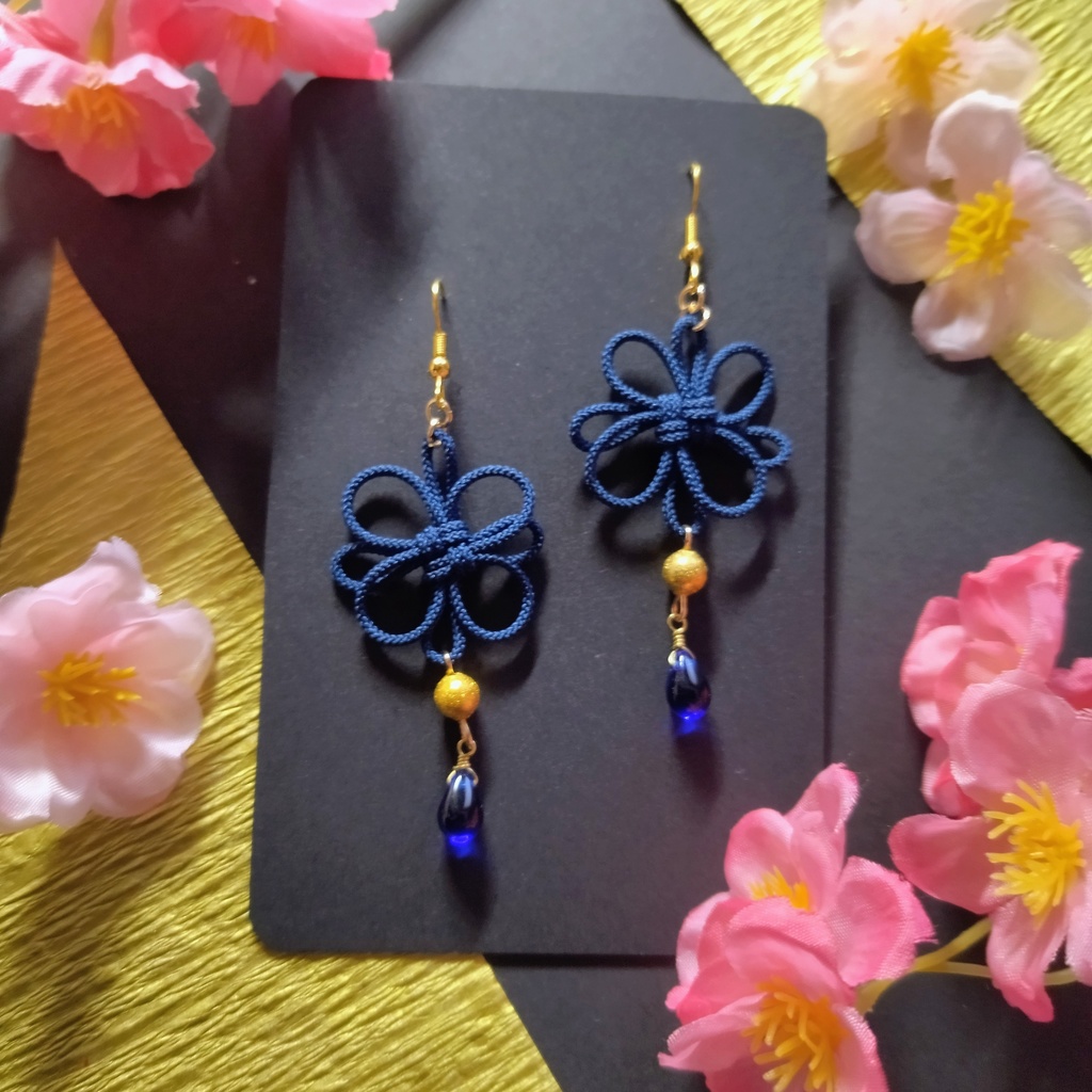 【和風】吉祥結びとちぇこびあのピアス(色オーダー可)【中華風】【チャイナ】【推し活】【推し色】【着物】【和ゴス】