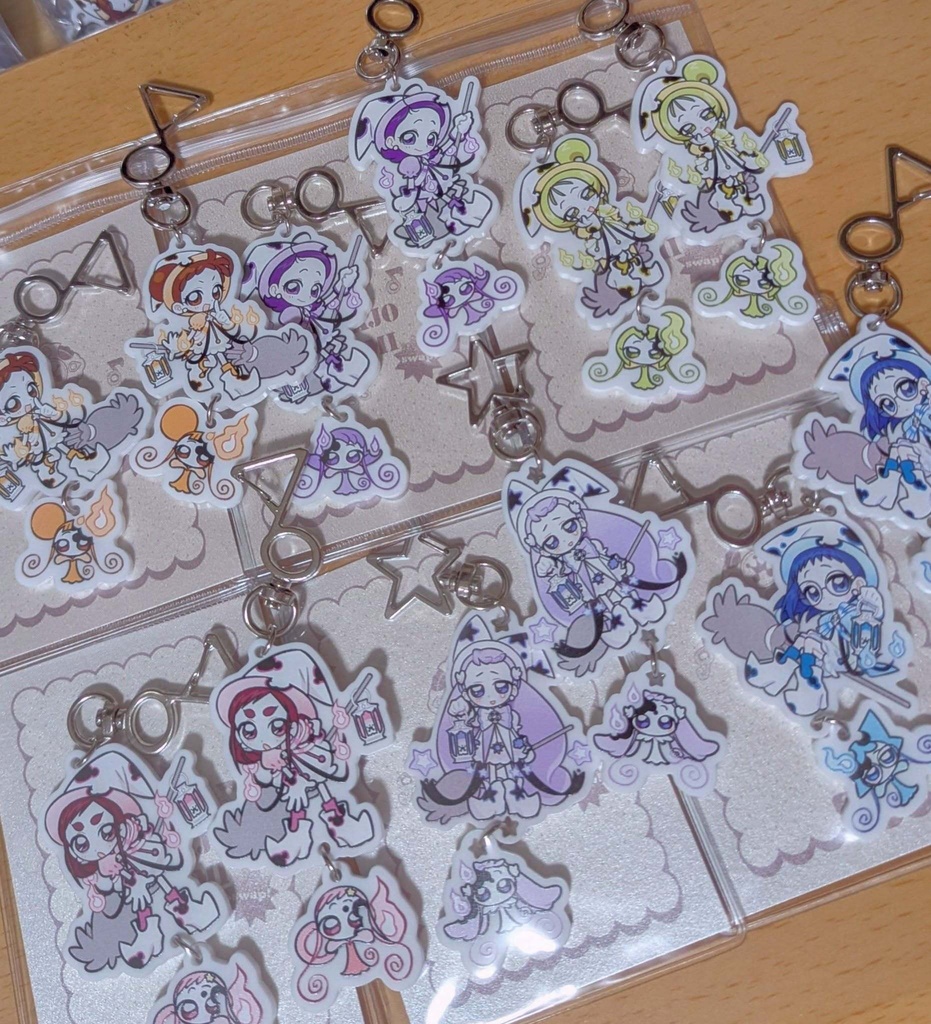 【逆転シリーズ】アクリルキーホルダー