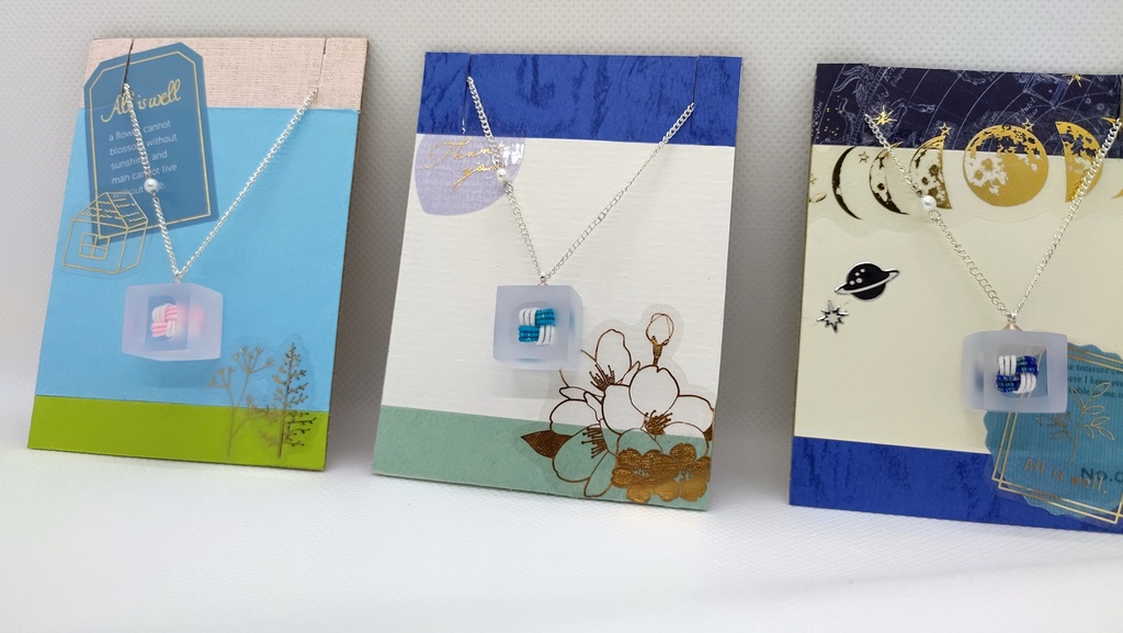 キューブネックレス 水引とレジン