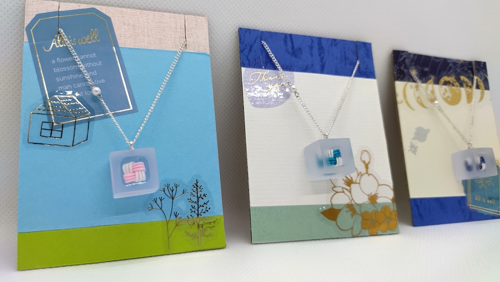 キューブネックレス 水引とレジン