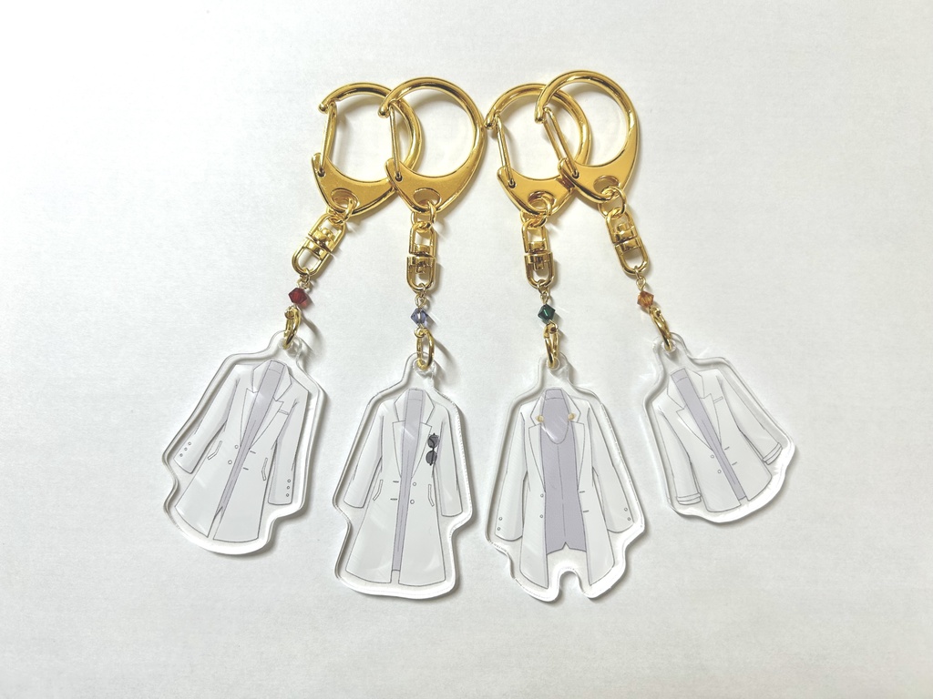 白衣のアクリルキーホルダー