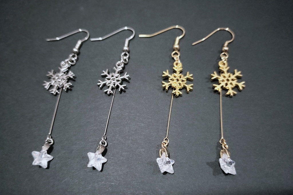 黒手概念イメージアクセサリー（ピアス/イヤリング）