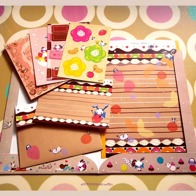 レターセット『みんなdeスイーツ』【B5,A6便箋 封筒 絵葉書×3柄 ホルダー】