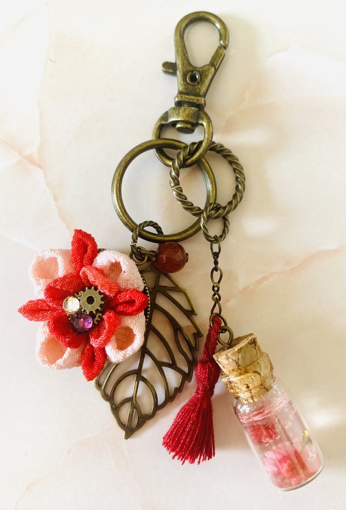 つまみ細工 バッグチャーム