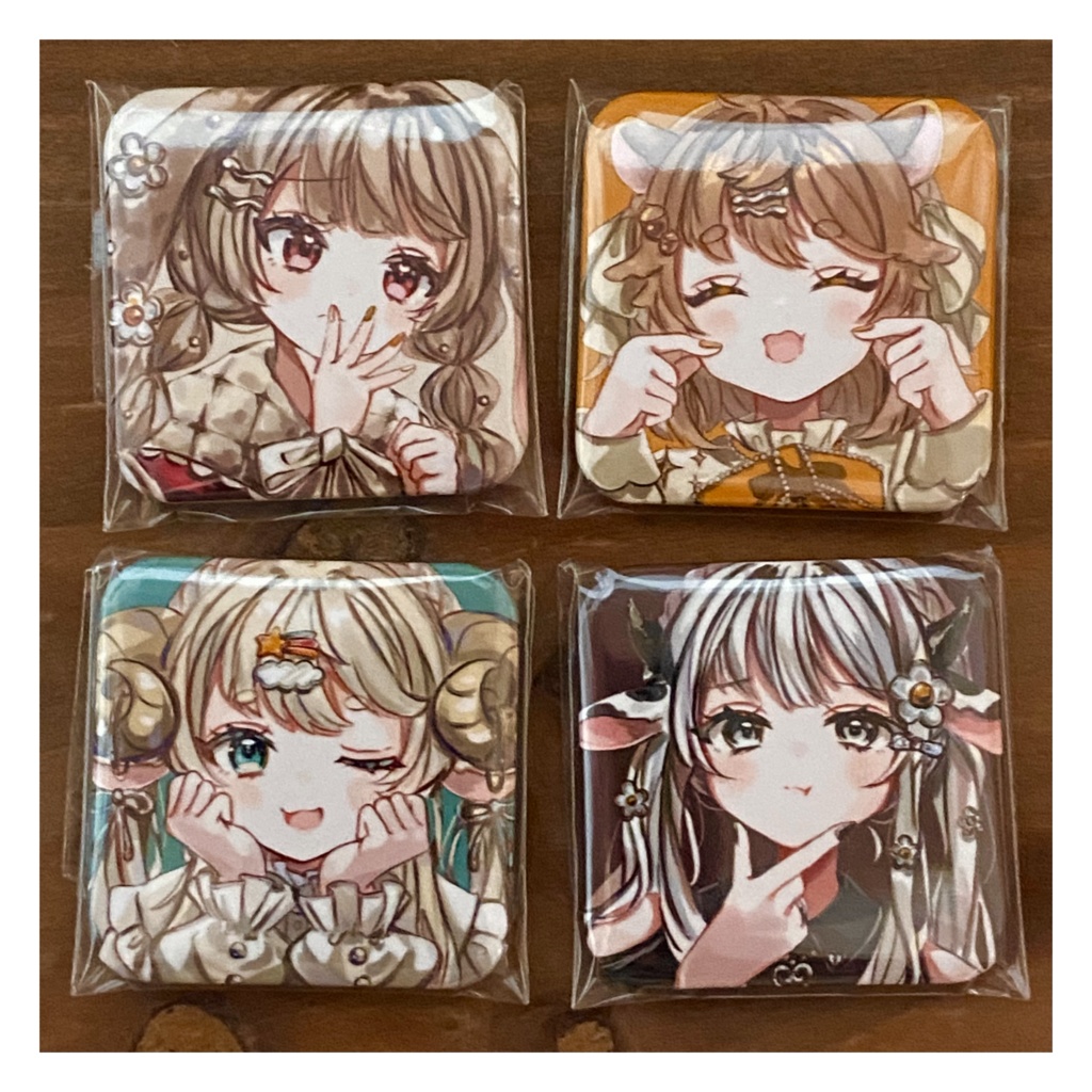 スクエア缶バッジ【全４種】