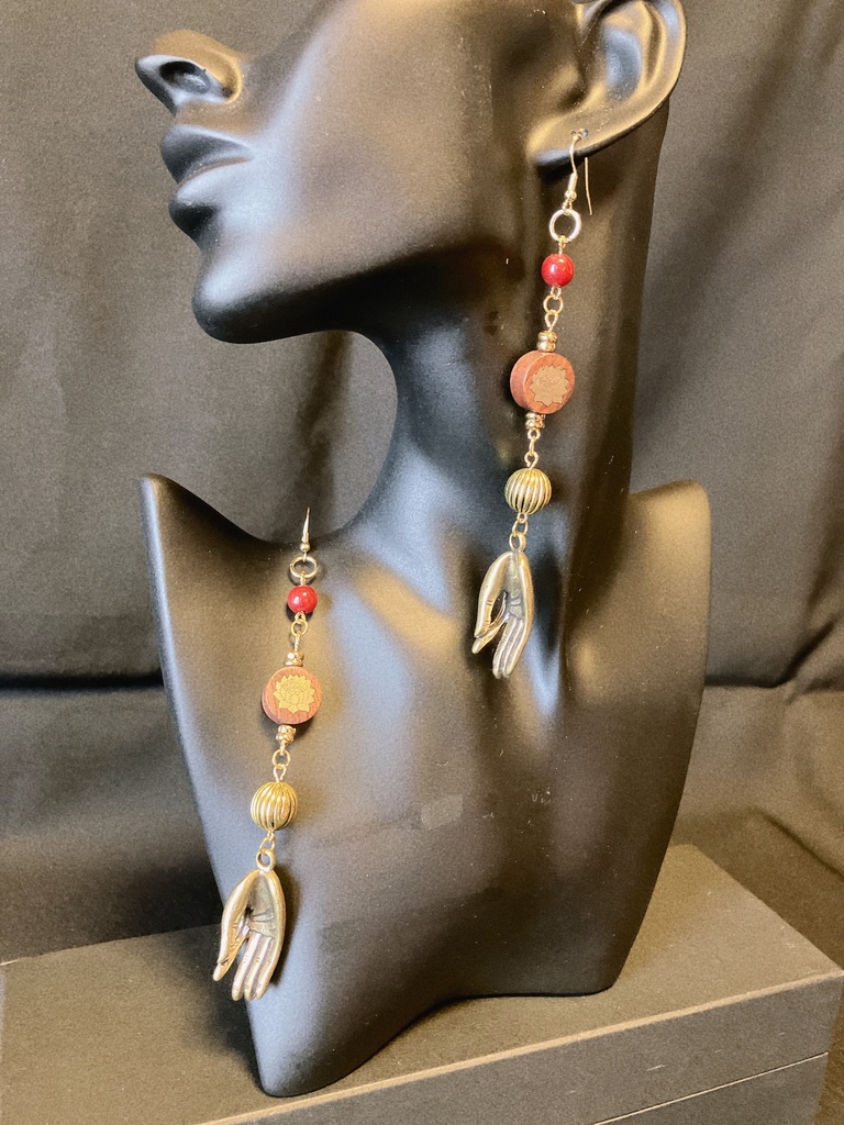 妖古耳飾り【神の手】