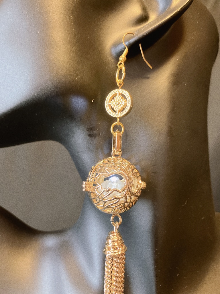 妖古耳飾り【光る妖ガムランボール】