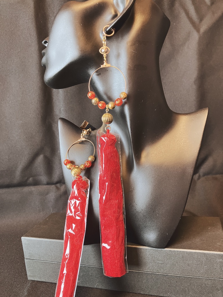 妖古耳飾り【呪符ビーズタッセル】