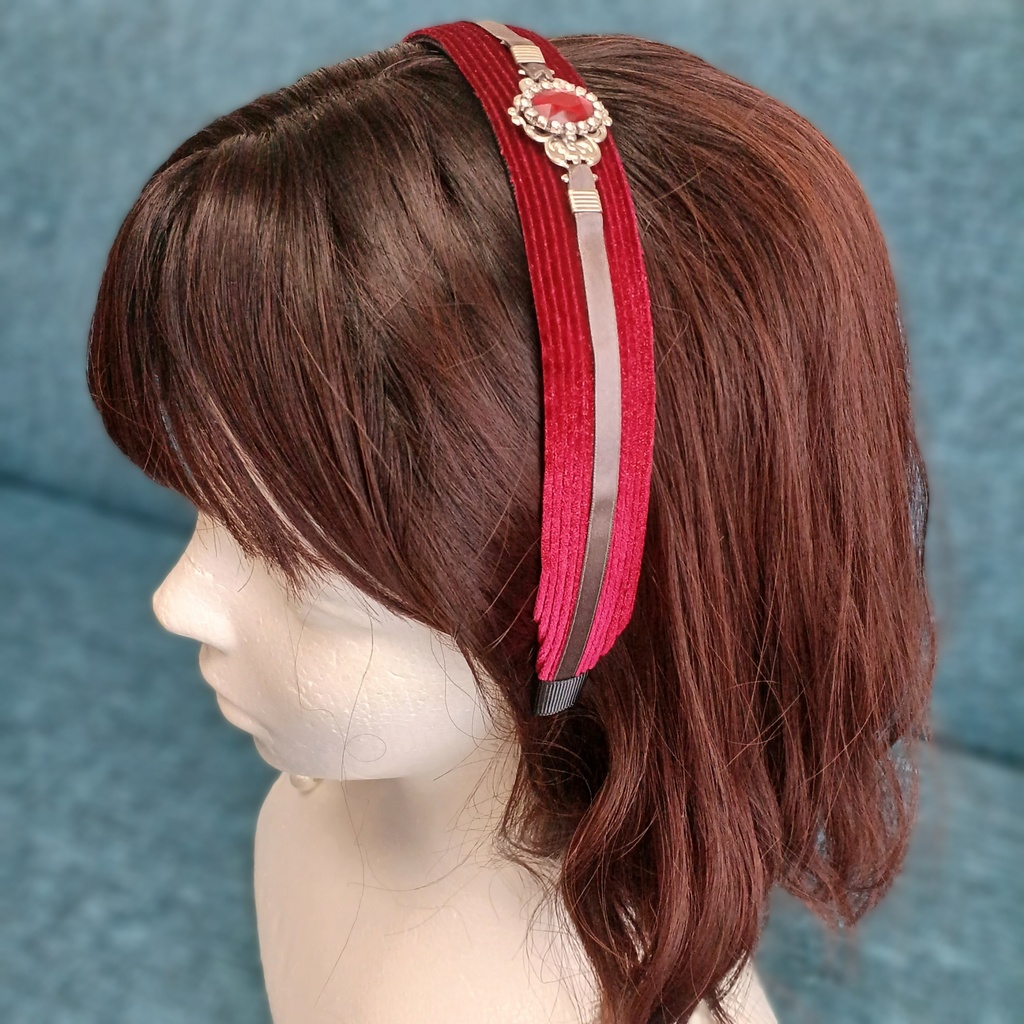 【SCP-EN】チャーム付きカチューシャ