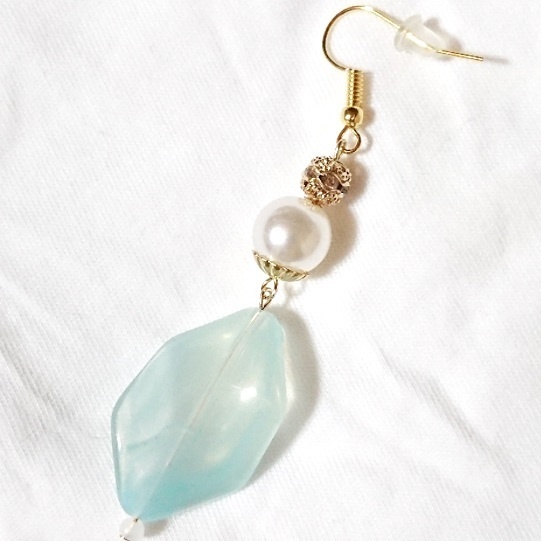 楽進イメージピアス