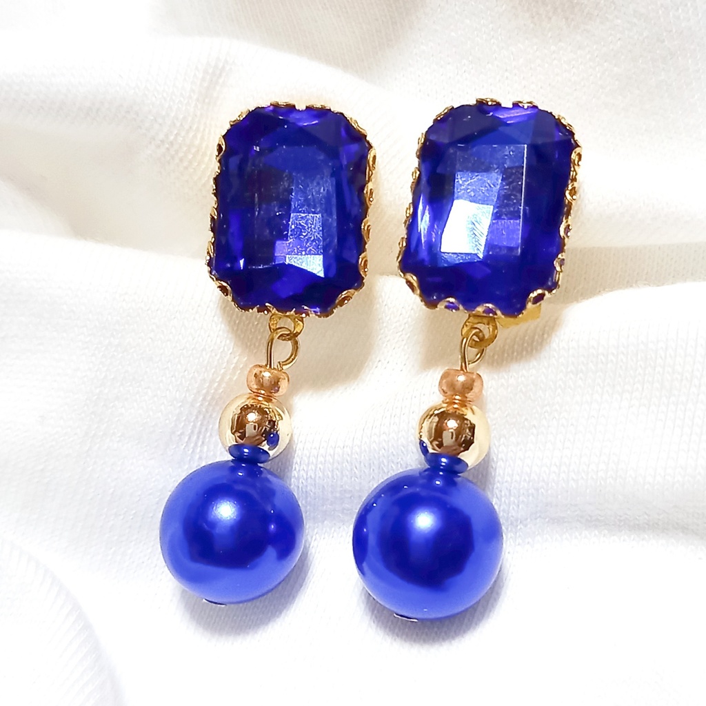 荀彧イメージビジューピアス・イヤリング