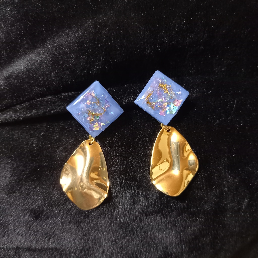 楽進イメージピアス