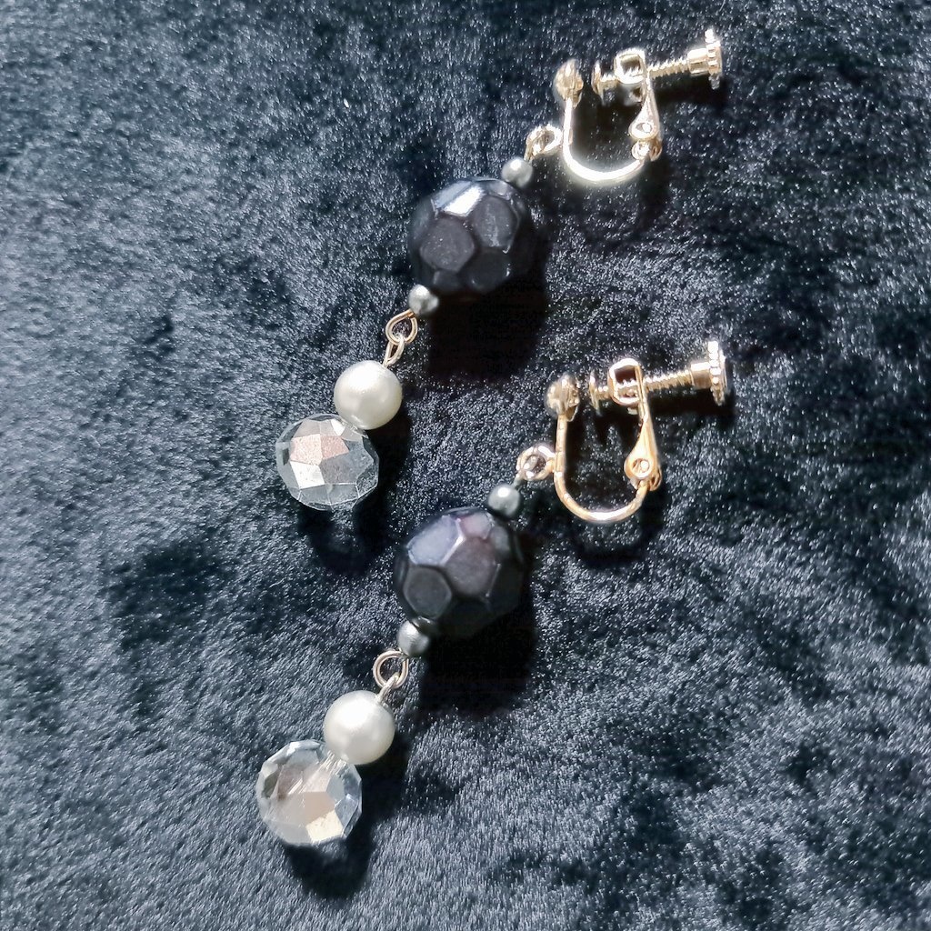 于禁イメージイヤリング