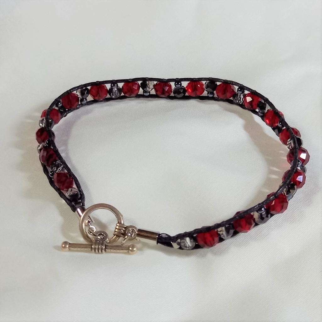 ワインカラーベルトブレスレット