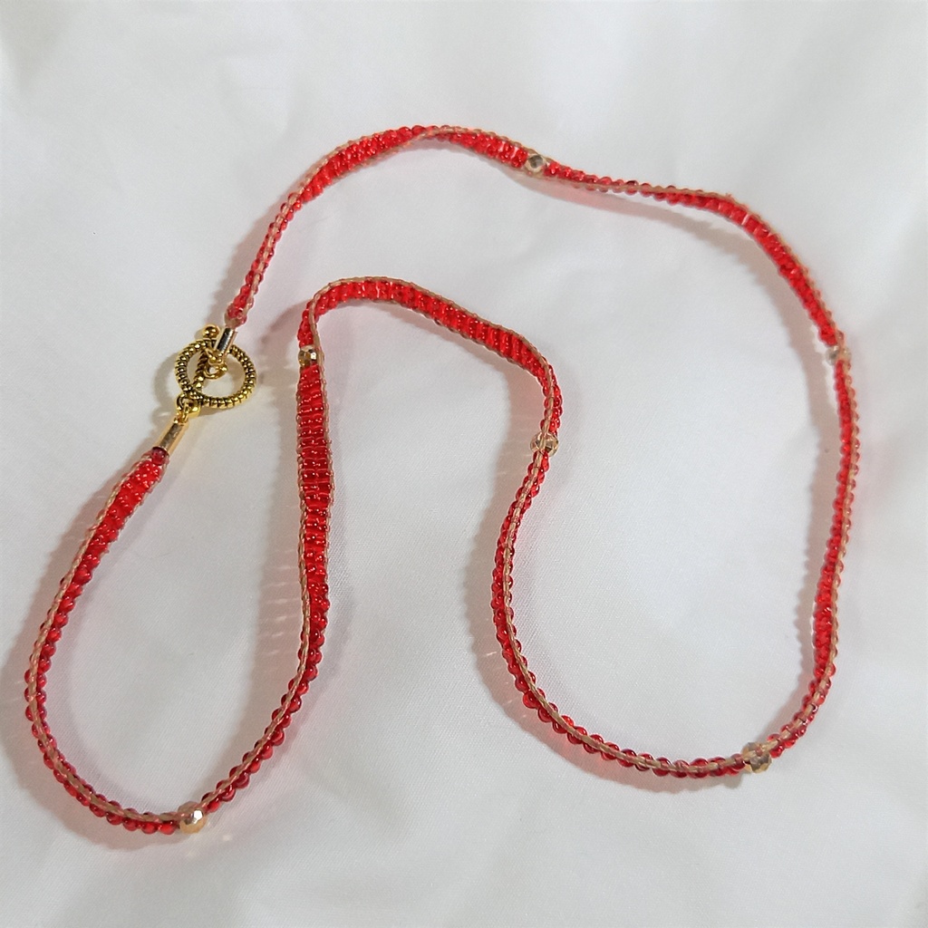 レッドトリプルベルトブレスレット