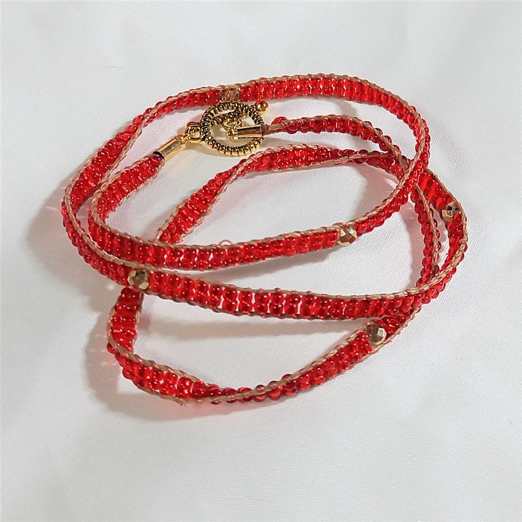レッドトリプルベルトブレスレット