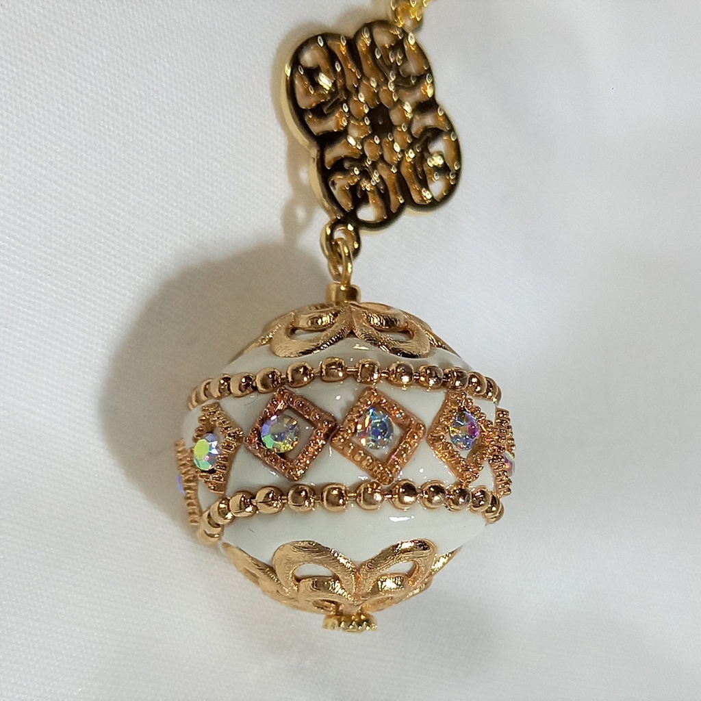 満寵イメージイヤリング