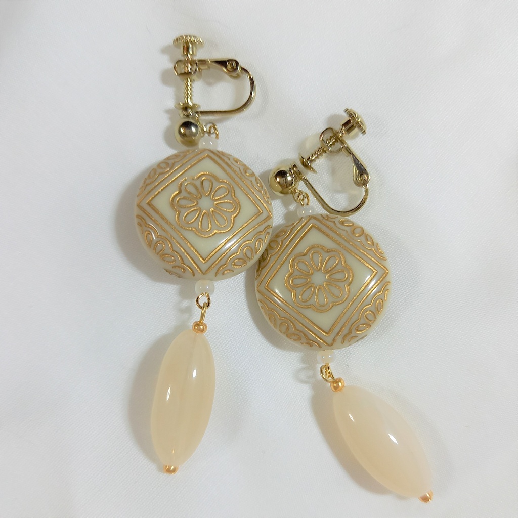 満寵イメージイヤリング