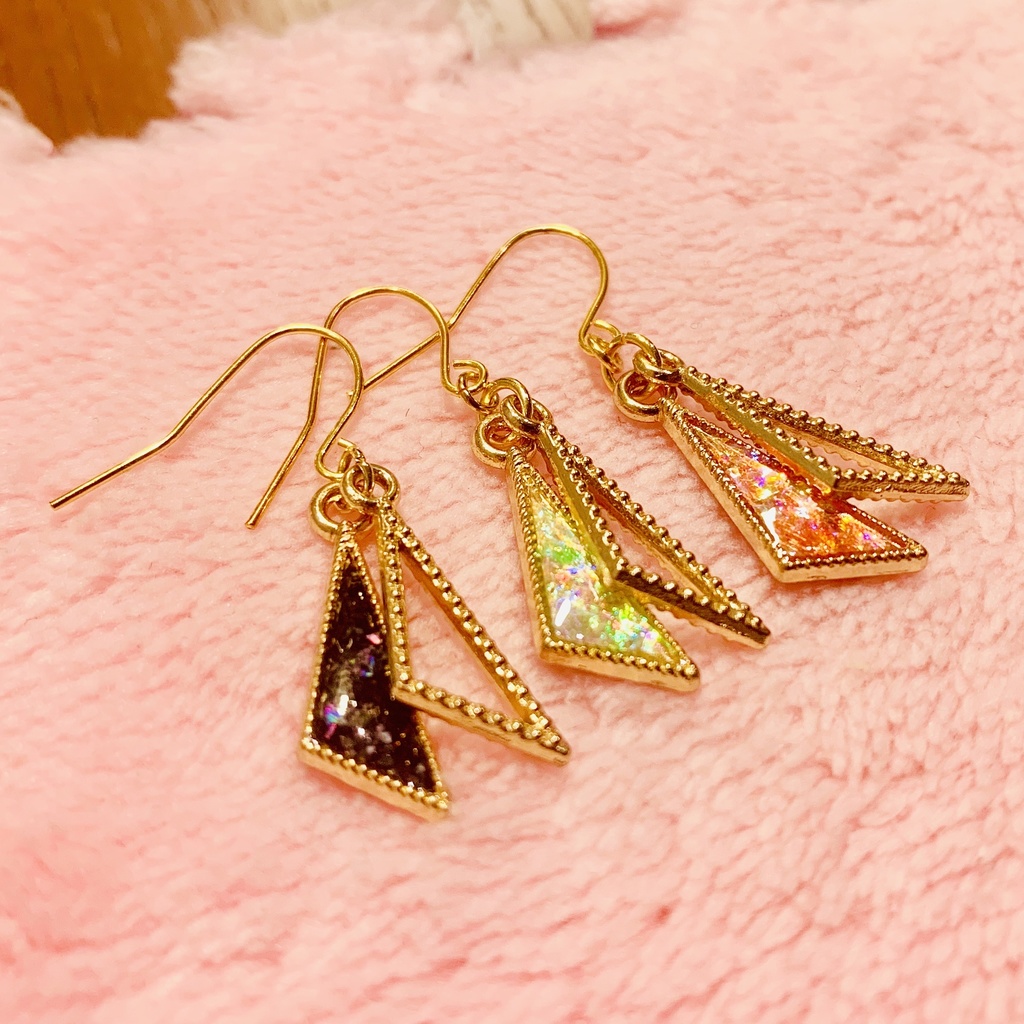プロメア 小さな三角ピアス