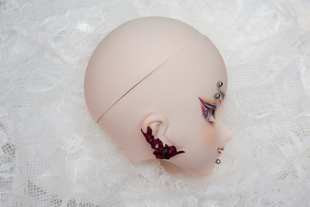 カスタムヘッド 『DDH-09』 SW肌 ソフビ盛り+カボションアイ