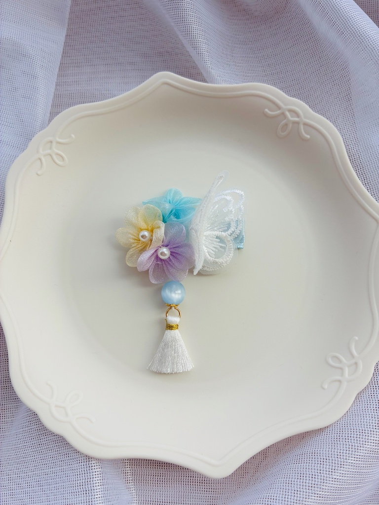 ピンクとレースのお花クリップ(2個セット)