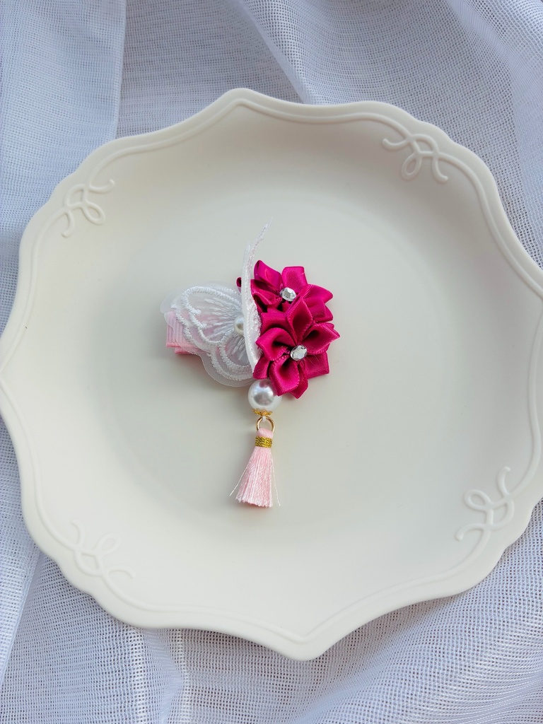 ピンクとレースのお花クリップ(2個セット)