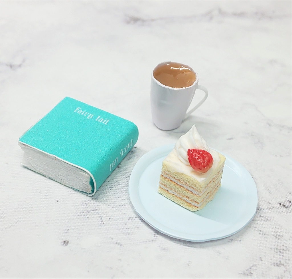 読書とケーキ