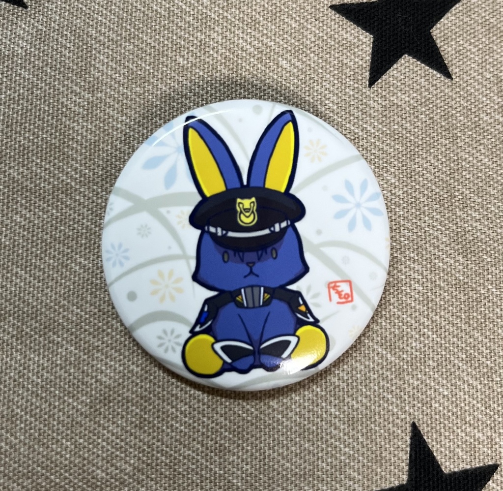 黒服ノイうさぎ缶バッチ