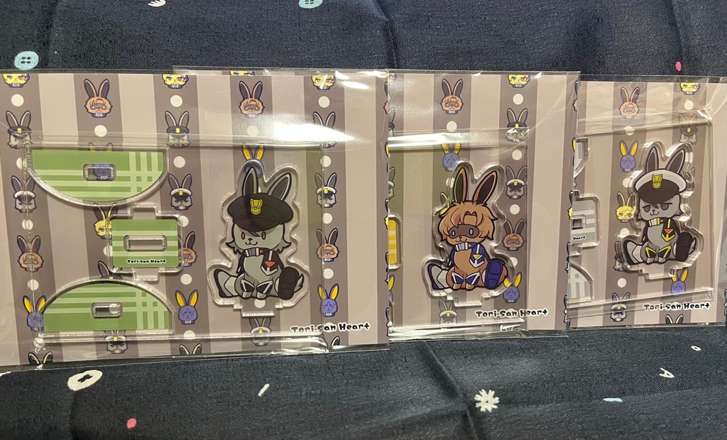 AA＆MMうさぎ　ゆらゆらアクリルスタンド