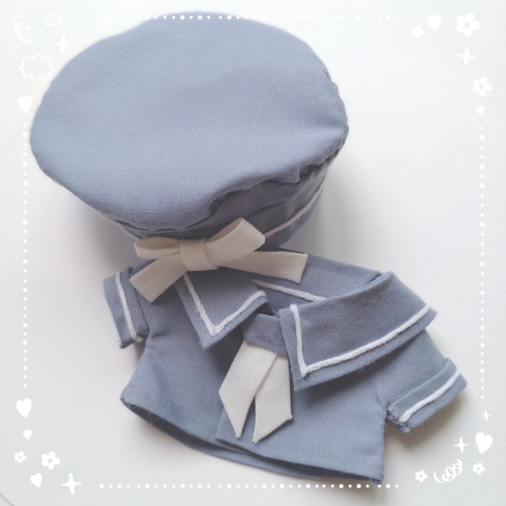 セーラー服と帽子のセット