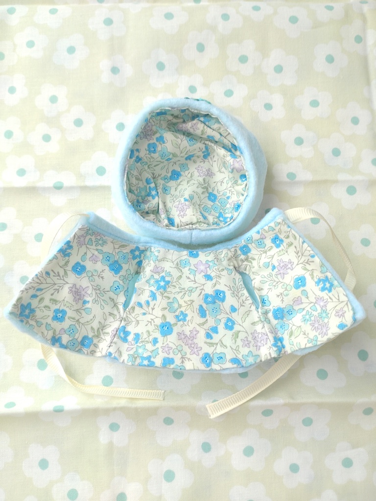 薔薇の刺繍のベレー帽とコートのセット〈水色〉