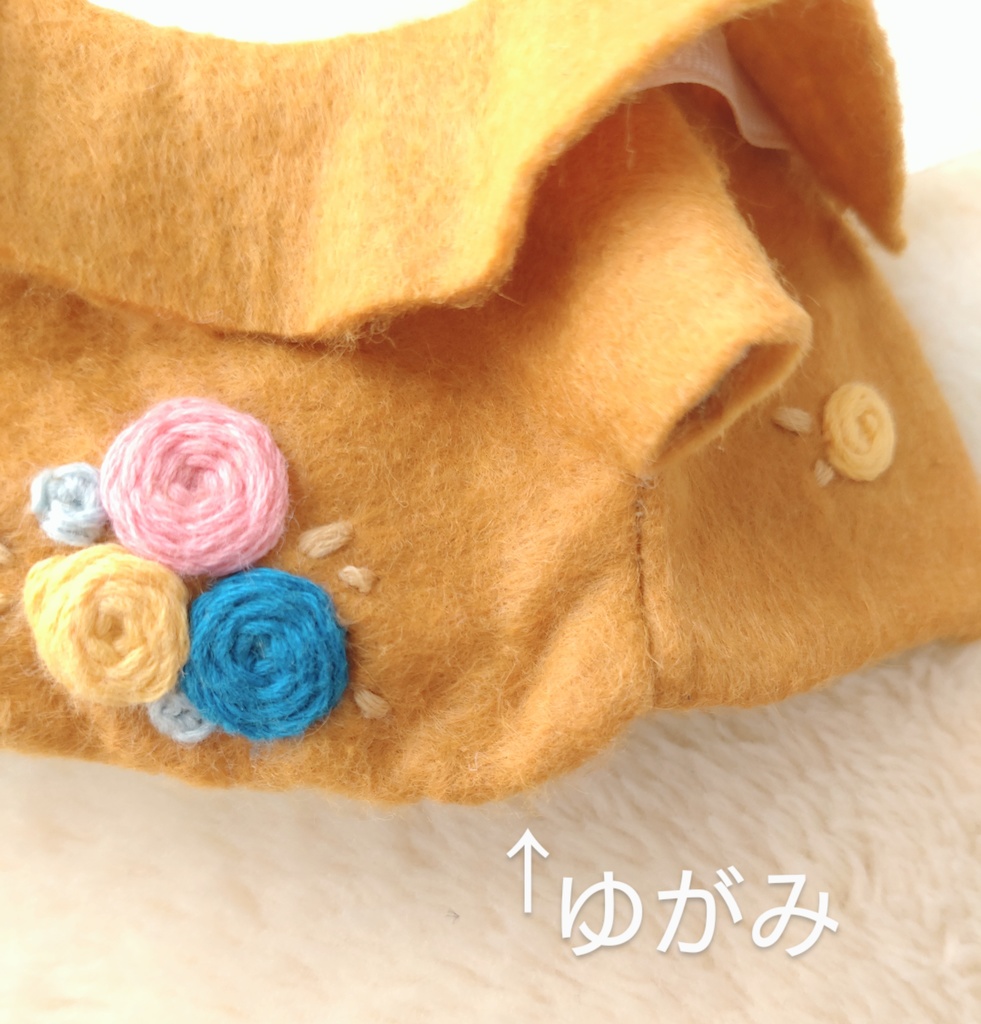 薔薇の刺繍のコートとベレー帽のセット《マスタードイエロー》