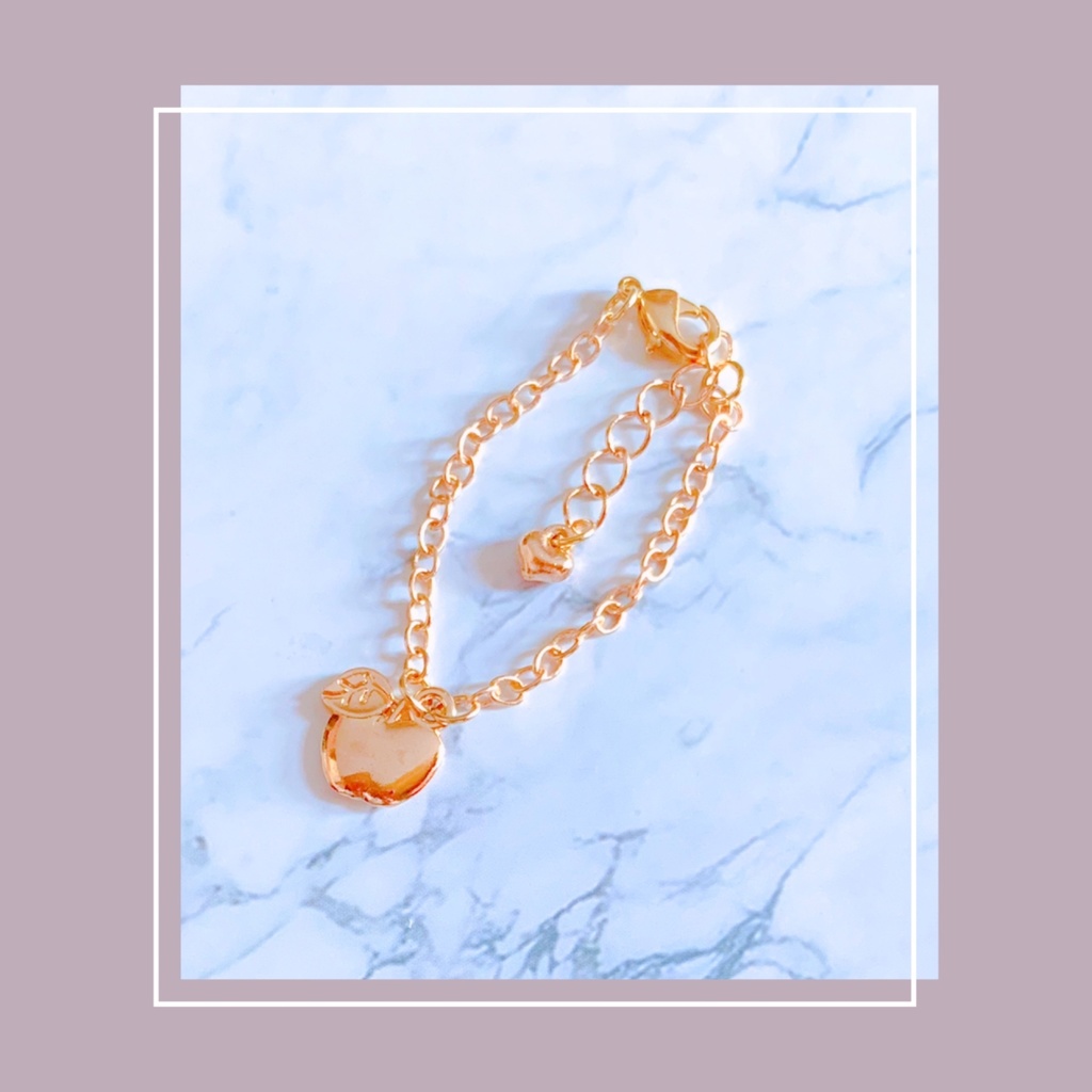 ✨🍎金の林檎ネックレス 🍎✨
