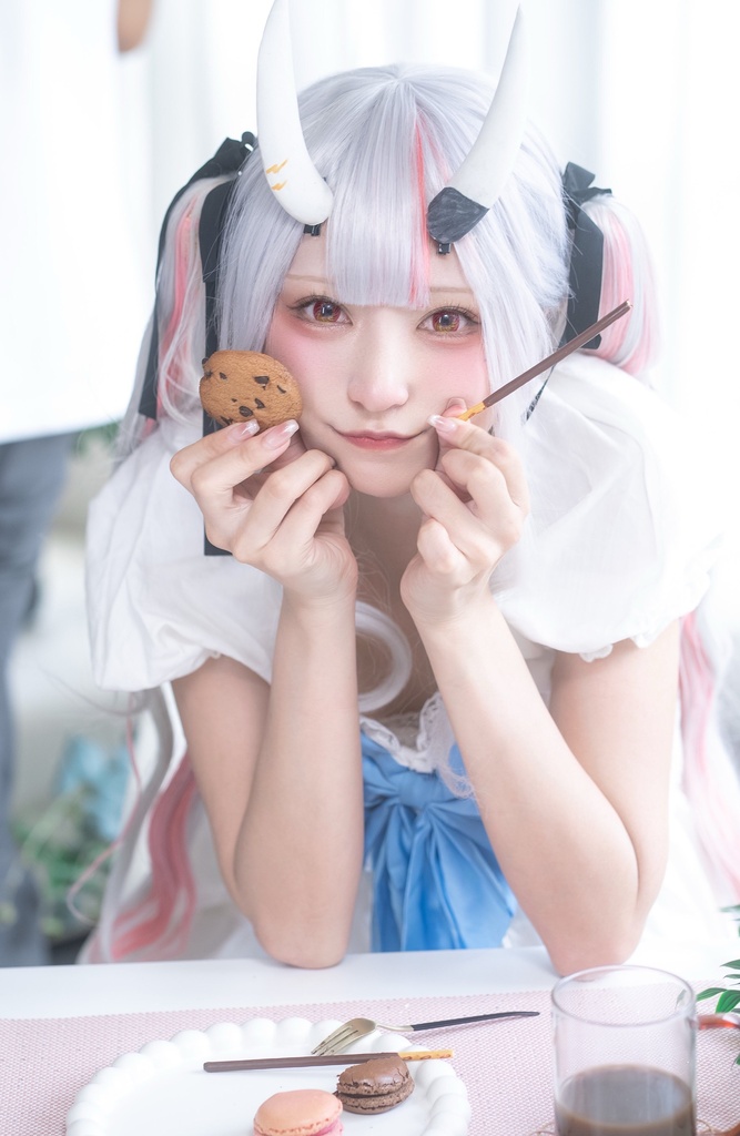 『いっぱい食べる余(キミ)が好き』/😈写真集