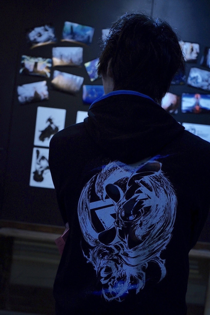 hUmanoiDパーカー【L】