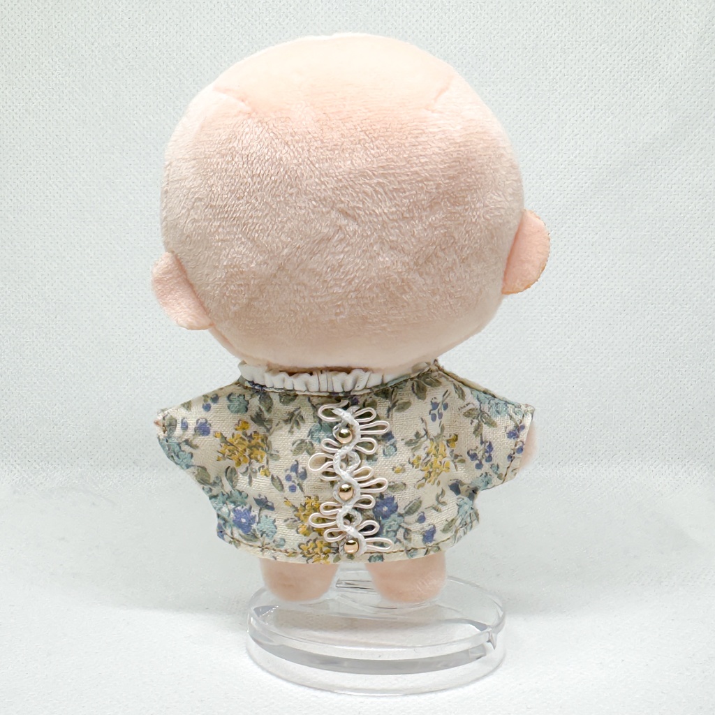 襟フリル付花柄シャツ