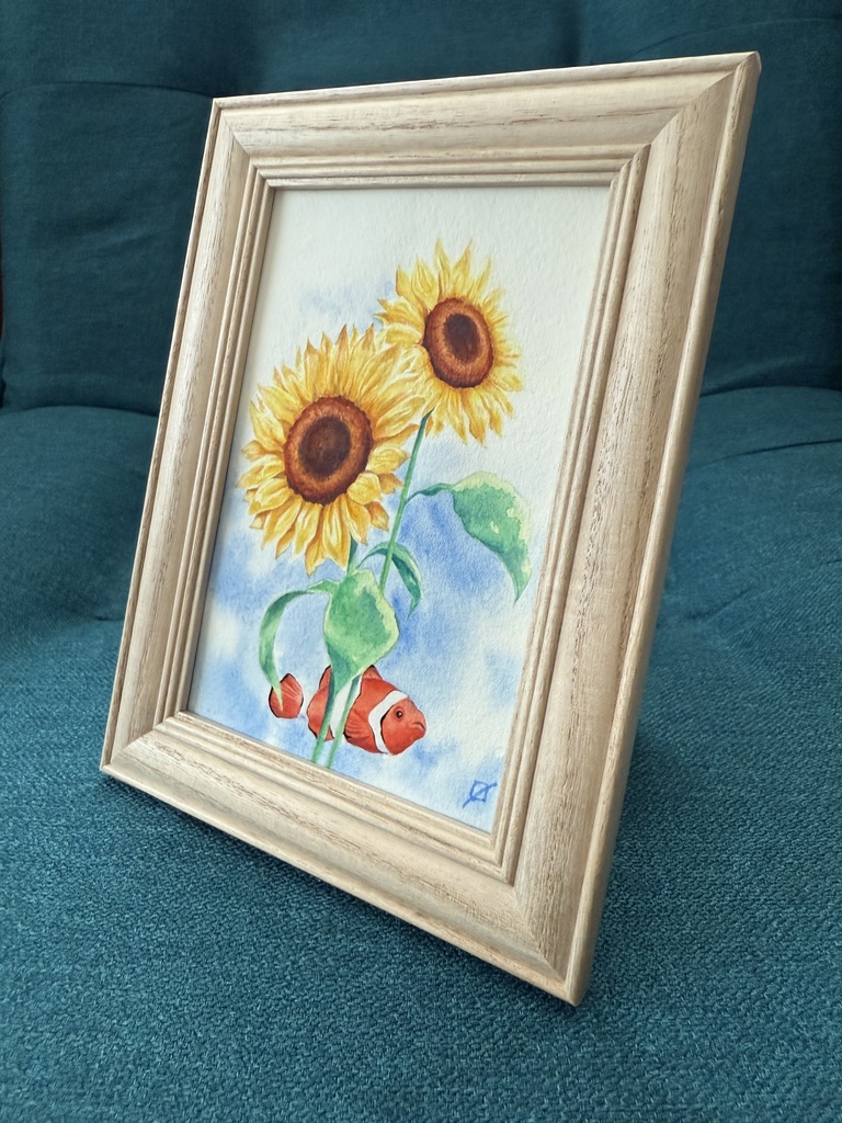 向日葵とカクレクマノミ