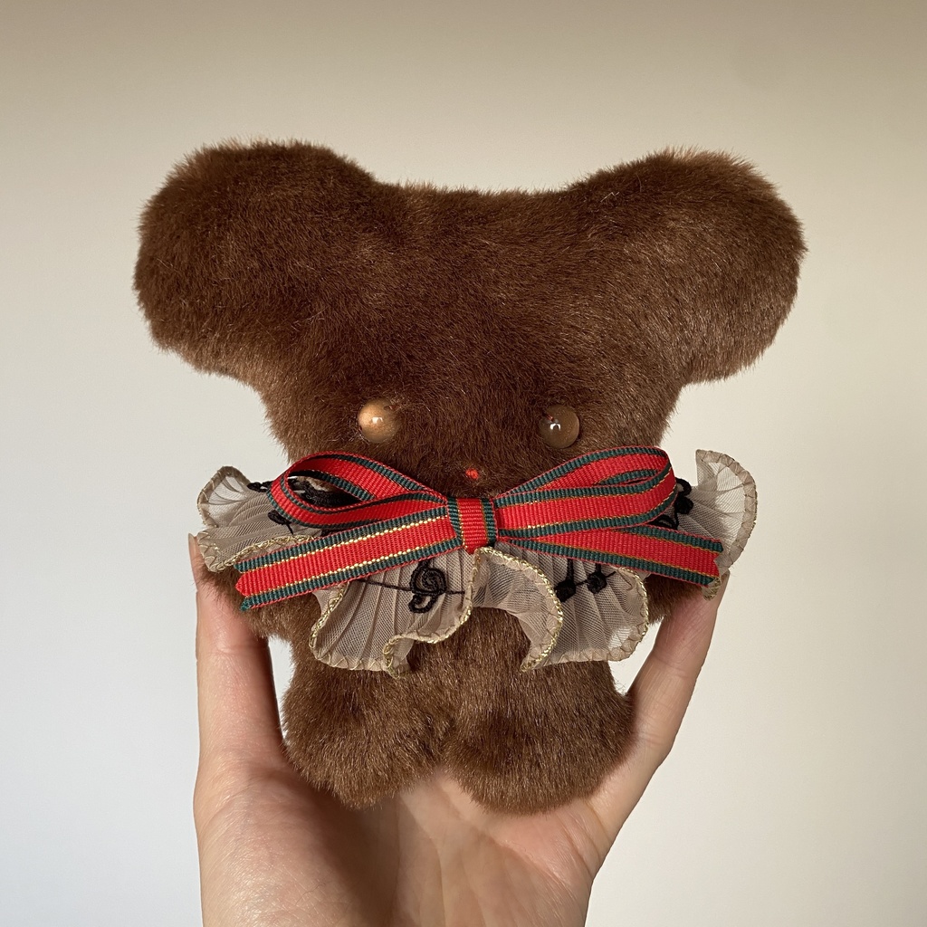 題名「ゆかいな音を響かせて」3