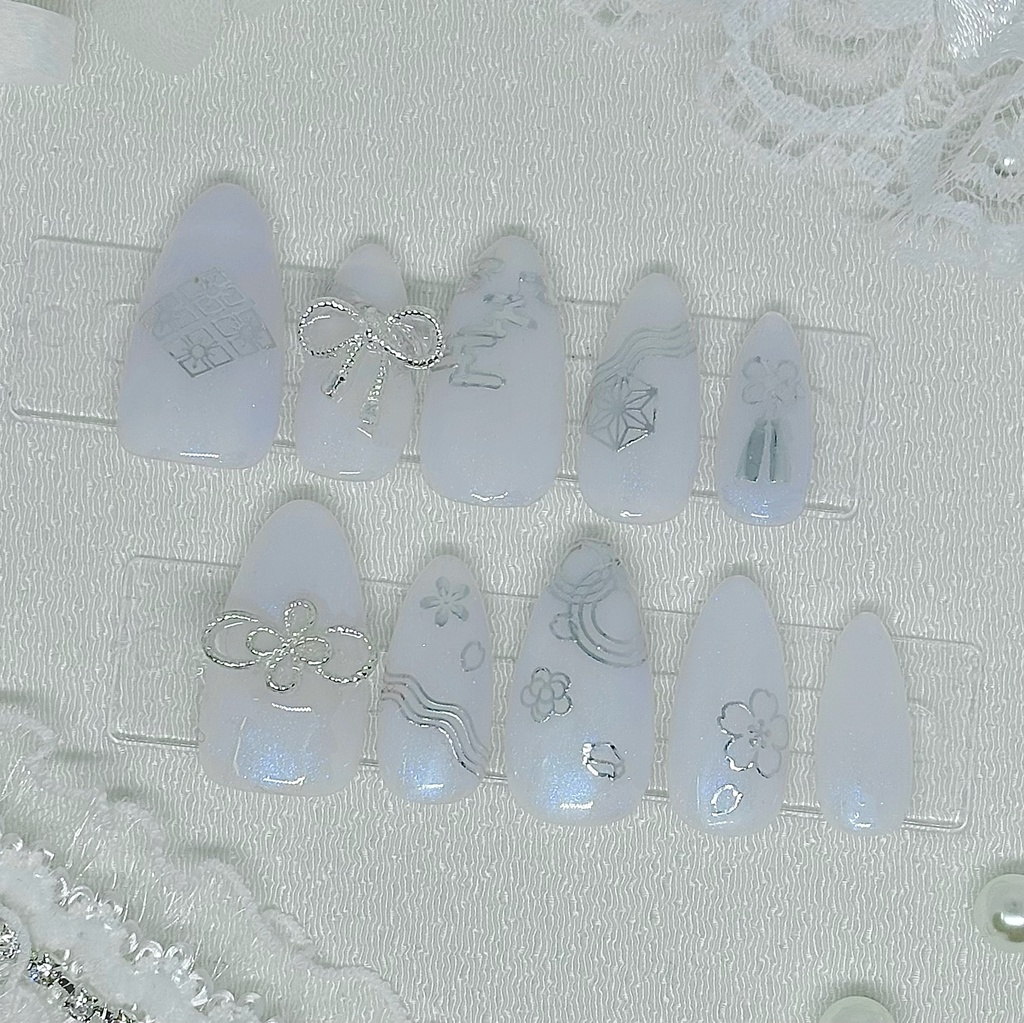 【No.32】ネイルチップオーダー 和風銀青オーロラネイルチップ