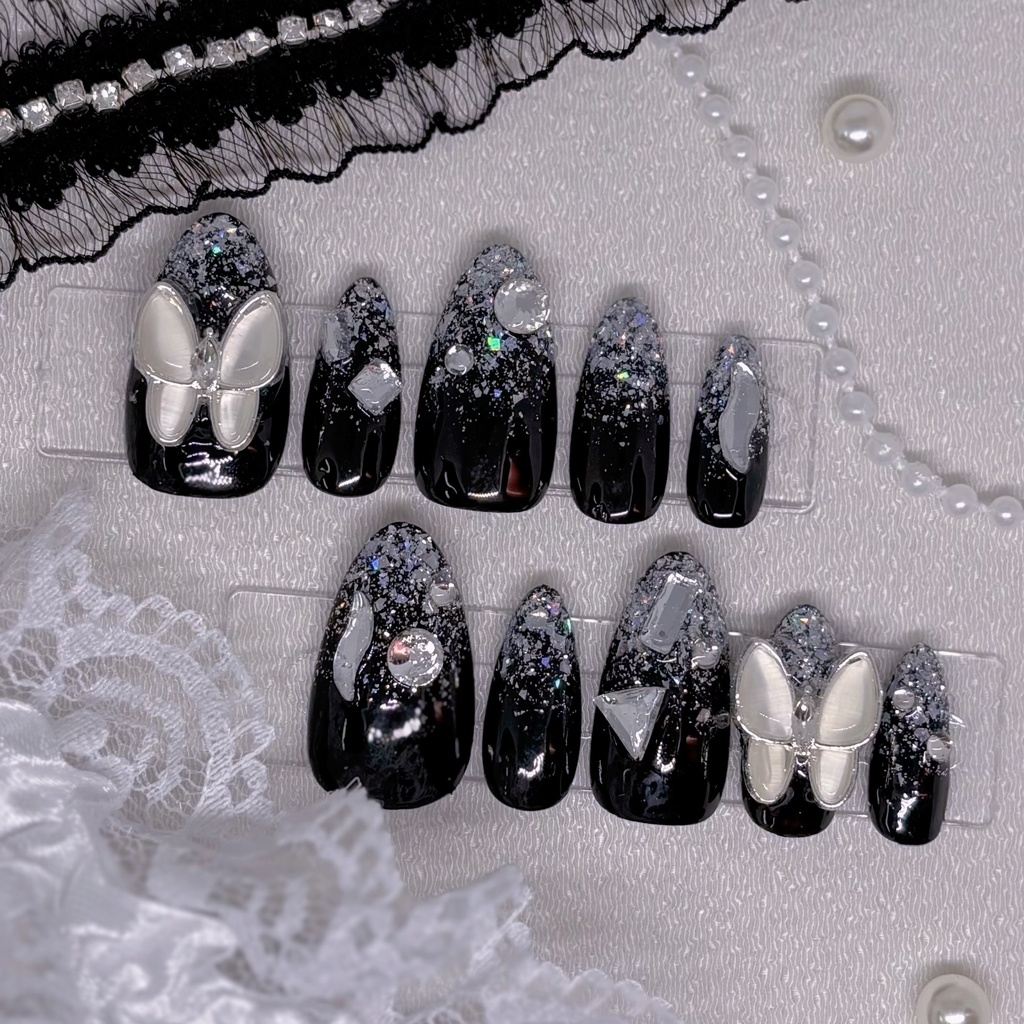 【No.40】ネイルチップオーダー 地雷系 ブラックバタフライネイルチップ