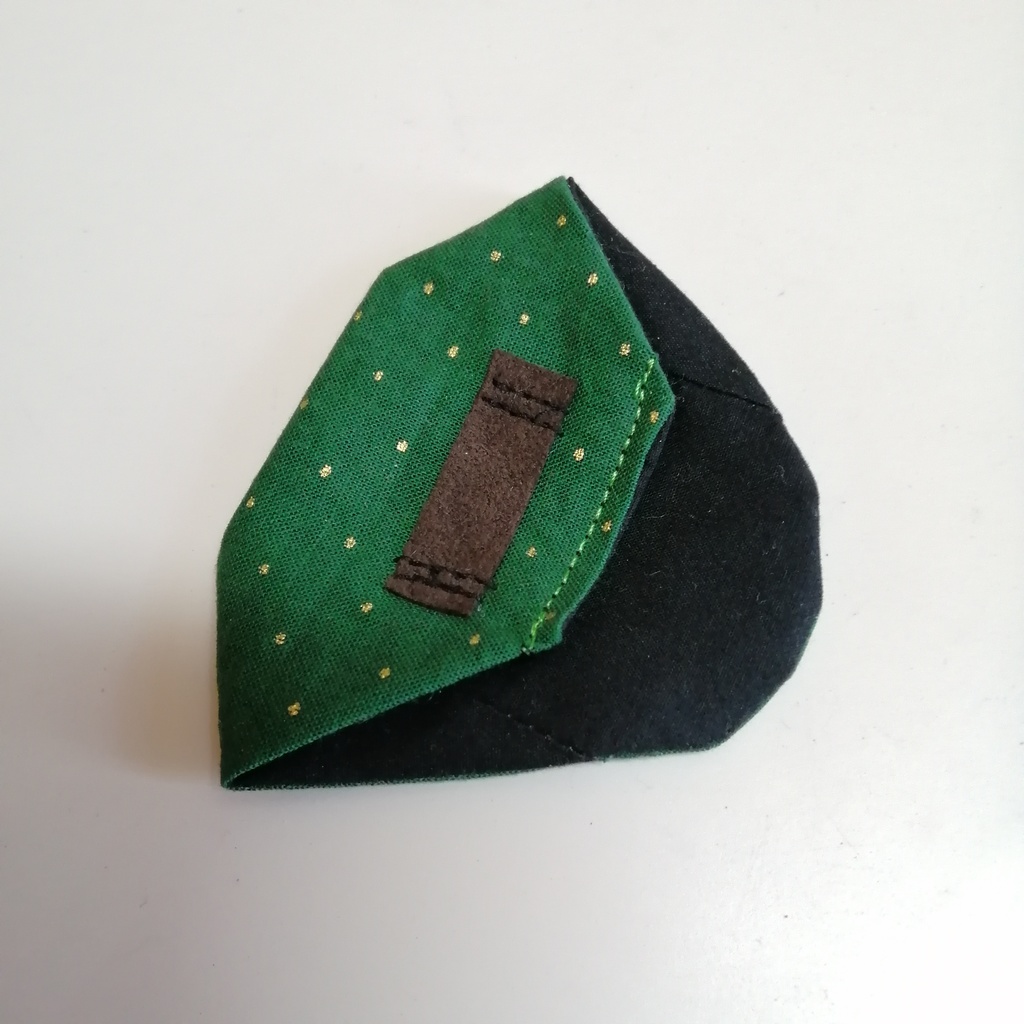 No.i-40 布製 アイパッチ 緑地 金のドット 両目兼用