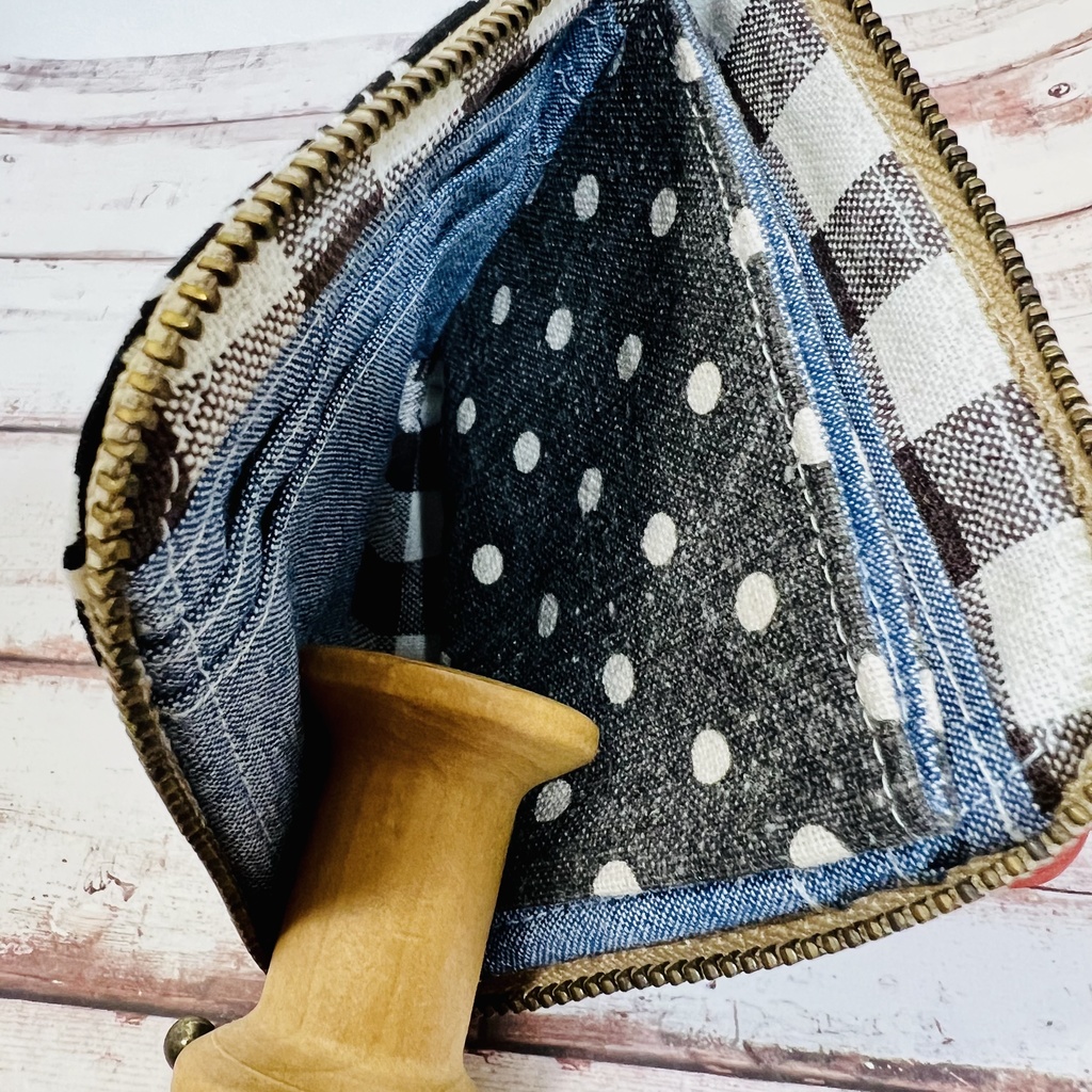 【送料無料】L字ファスナー財布 ハーフ オルテガ柄