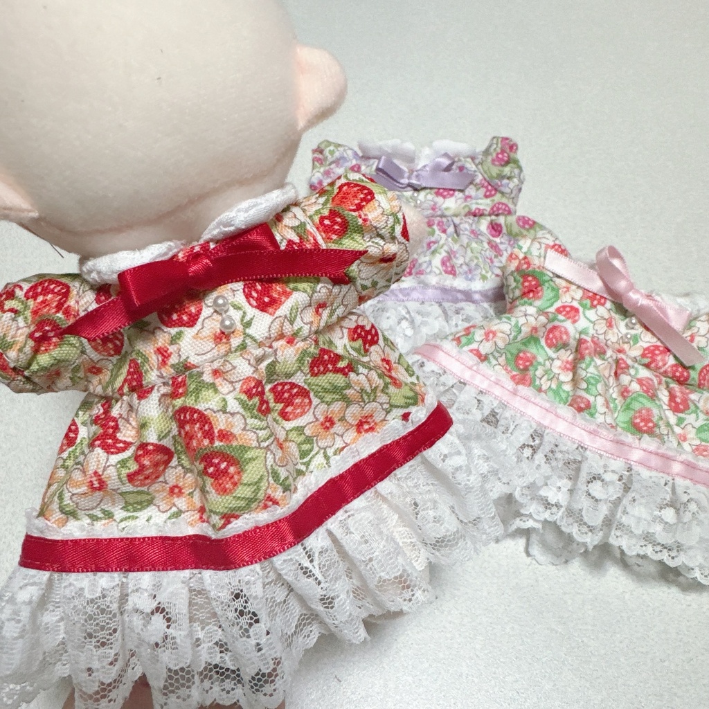 🍓いちごがいっぱいワンピース🍓