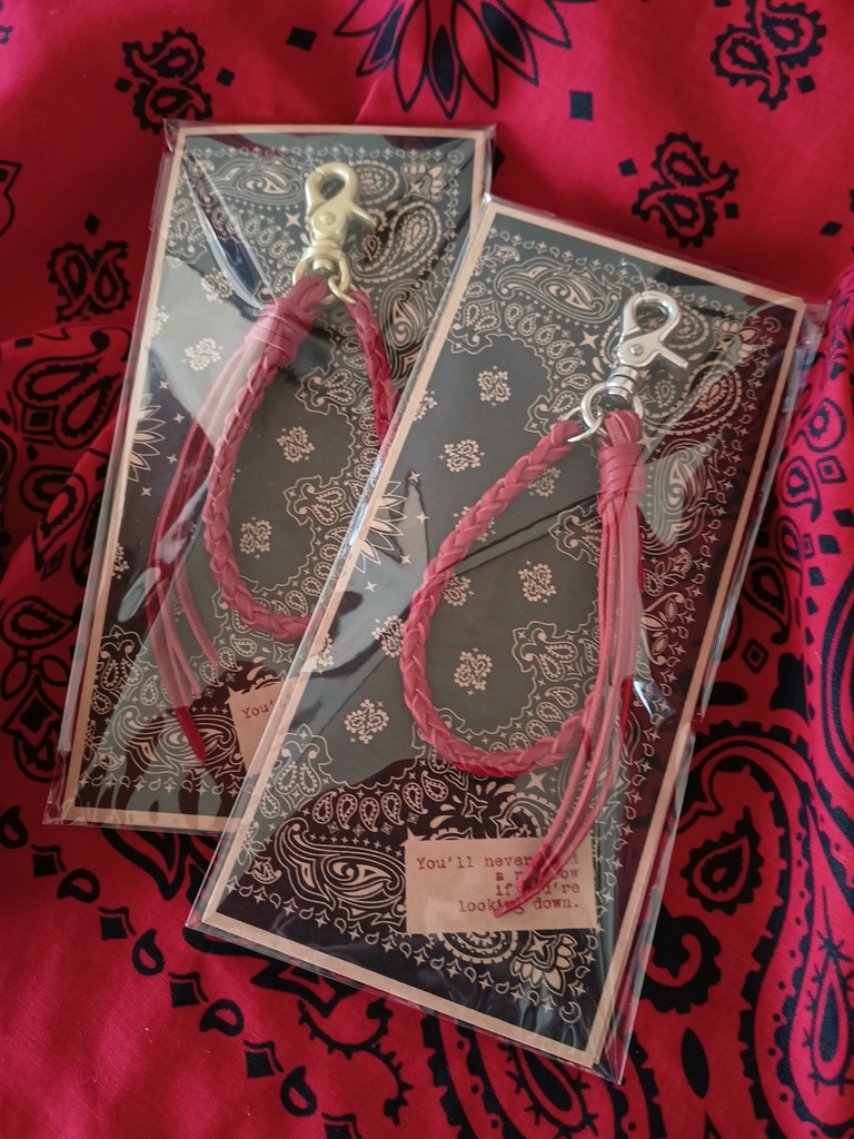 赤い革のロープ(再販)