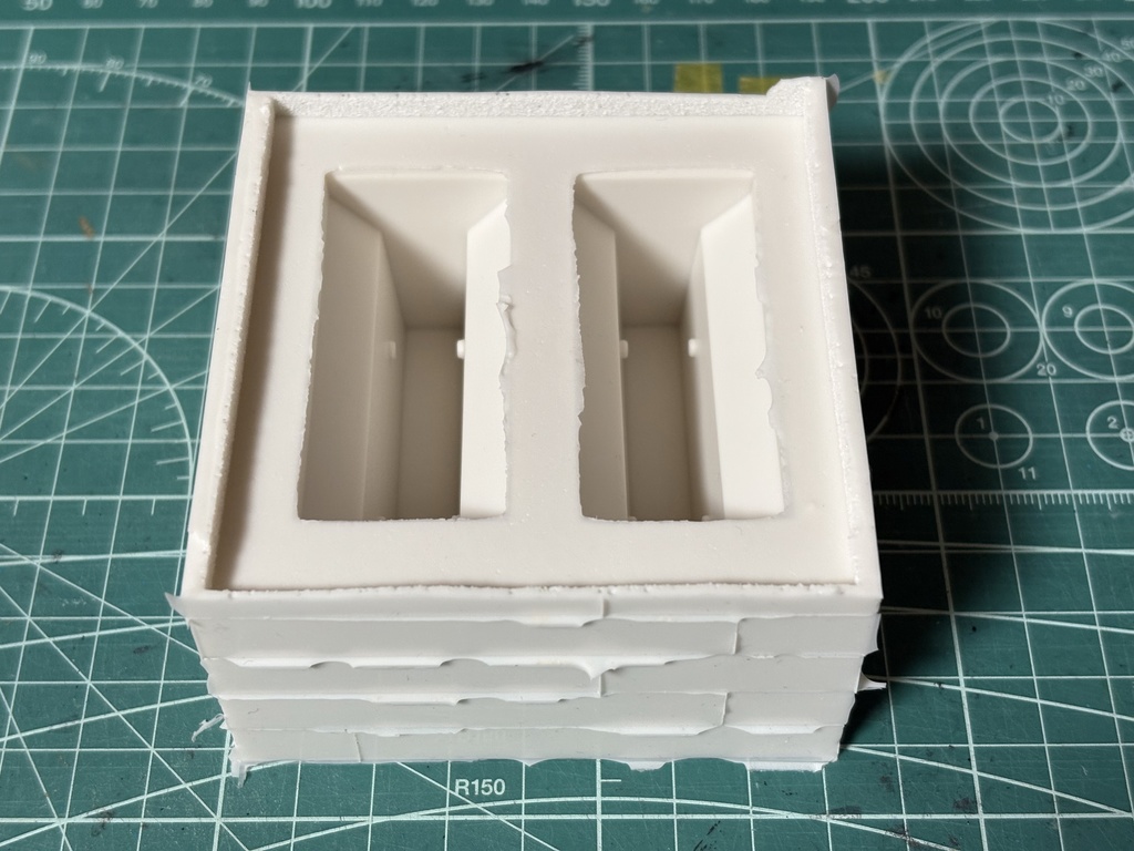 コンクリートバリア（バリケード）複製用シリコン型